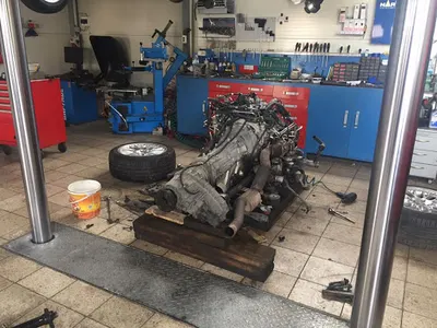 AUTOPERFECT Przemysław Korpała Q SERVICE CASTROL